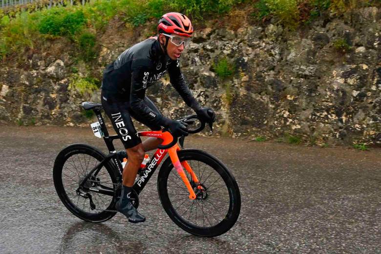 Egan Bernal regresó a Colombia y confirmó que estará en el Tour de ...