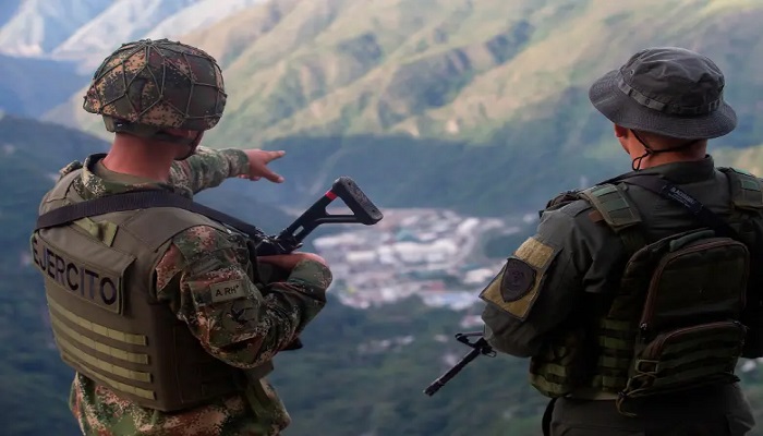 Fuerza pública, en apoyo con bomberos y comunidad, buscan al soldado extraviado en zona rural de Dabeiba. IMAGEN DE ARCHIVO COMO REFERENCIA