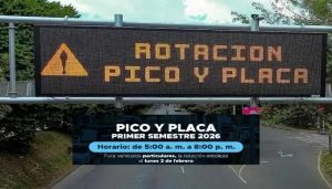 La medida busca que sean cerca de 200.000 vehículos los que salgan de las vías del Valle de Aburrá y así tratar de disminuir las congestiones. FOTO: CAMILO SUÁREZ