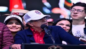 El presidente Gustavo Petro habló del salario mínimo Foto: Presidencia