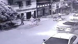 En el procedimiento se incautó un revólver calibre 38, munición y un arma neumática. Foto: Captura de pantalla