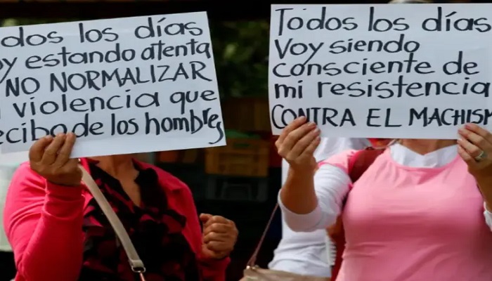 Imagen de referencia de una protesta para rechazar los abusos contra las mujeres. FOTO ARCHIVO EL COLOMBIANO.