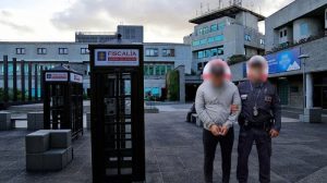 Hombre simuló un en Bogotá para encubrir crimen de su hijo y expareja. Crédito: Ilustración La FM | Colprensa| Fiscalía General de la Nación.